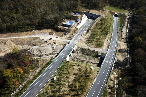 江密峰至延吉高速公路、